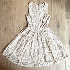 Lace dress